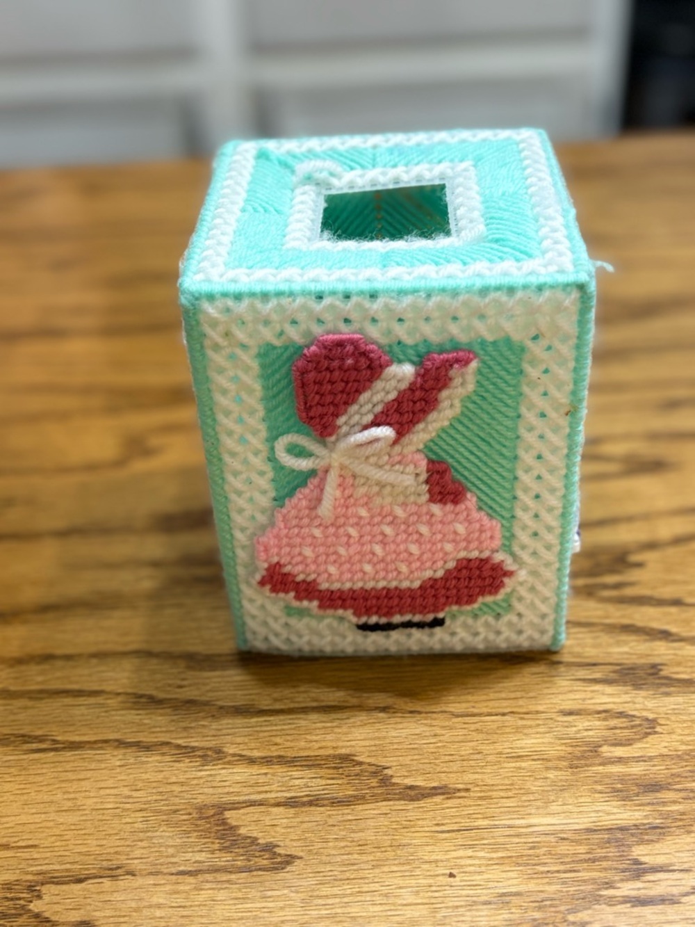 Handmade Sunbonnet Girl Vintage Plastic Canvas Tissue Box Cover cross stitch